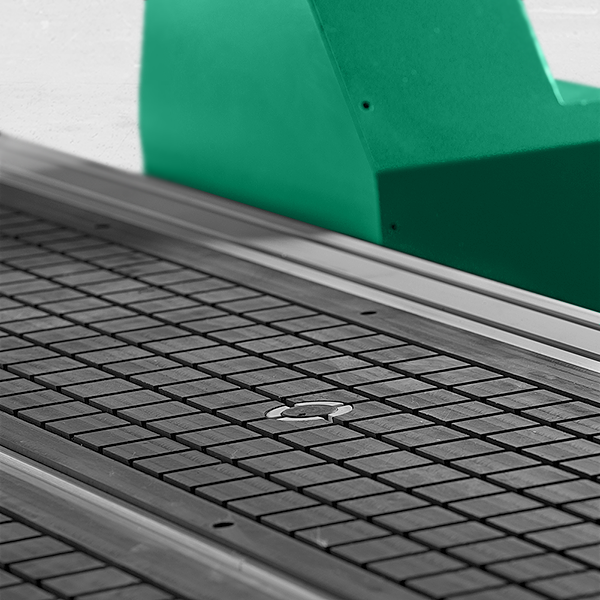 Фрезерный станок с ЧПУ SF3012 3 рабочий стол