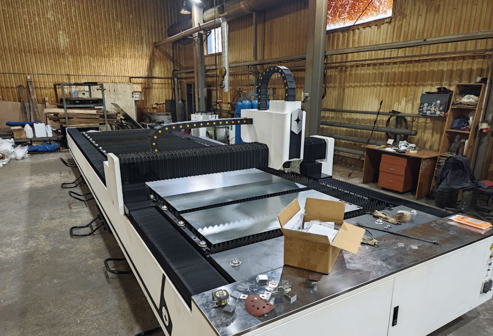 Запуск лазерного станка FA-6015 2 мощный лазерный станок FA 6015